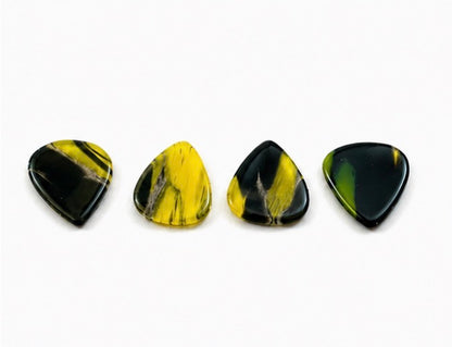 Glass Guitar Pick - Yellowjacket