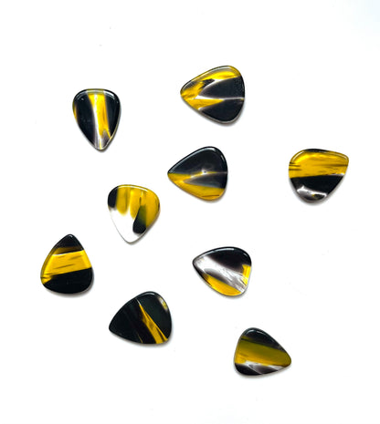 Glass Guitar Pick - Yellowjacket